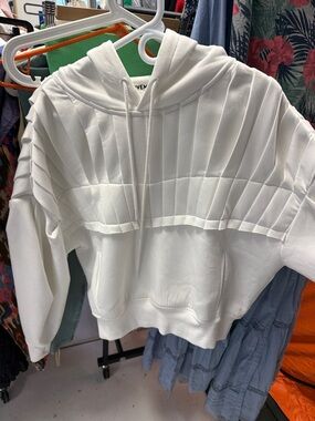 NWT Free People Movement White Pleated Hoodie SZ XS